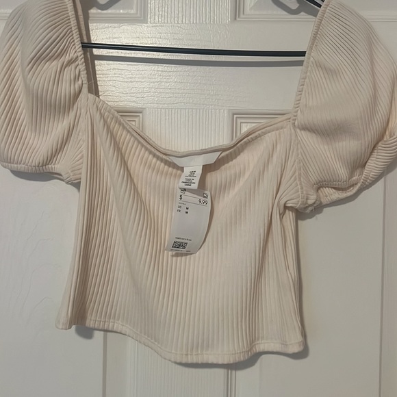 Cream top - Picture 2 of 2